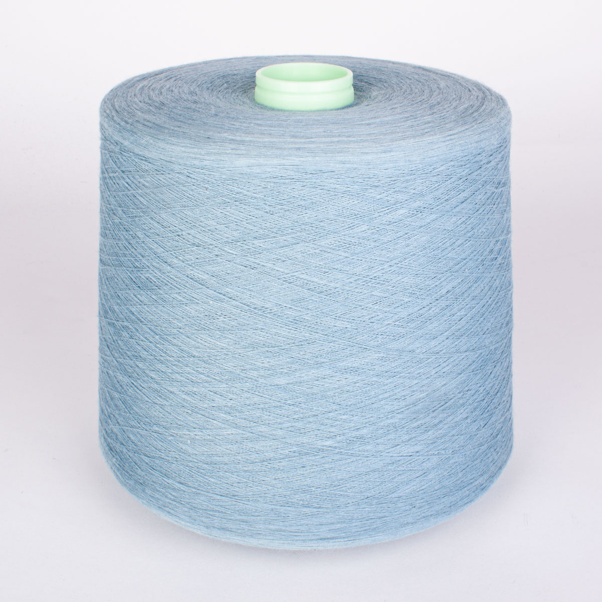Blue yarn Nm 34/1 organic cotton